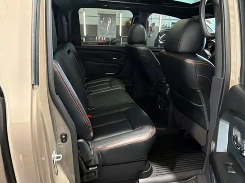 Used 2024 Nissan Titan PRO-4X w/ Pro-4x Convenience Package AWD/4WD image 11