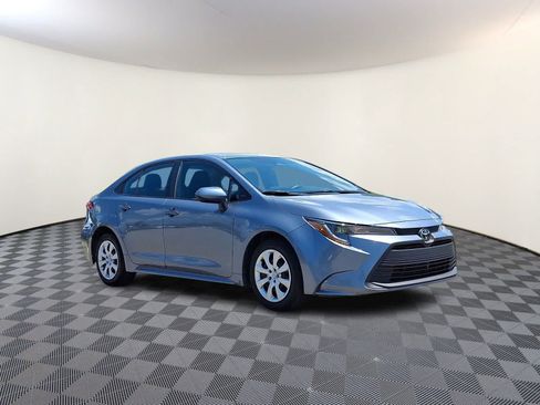 Used 2024 Toyota Corolla LE FWD image 5