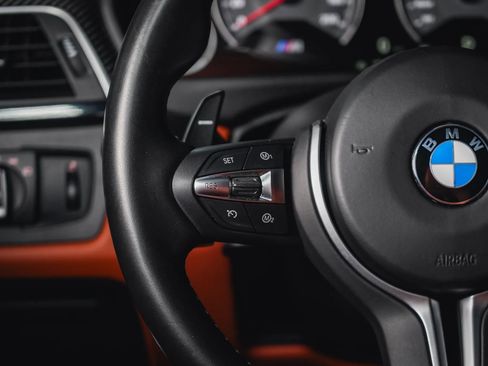 Used 2019 BMW M4 Coupe w/ Competition Package image 60