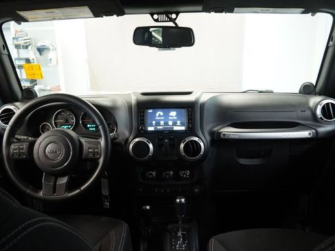 Used 2014 Jeep Wrangler Sahara w/ Connectivity Group AWD/4WD image 17