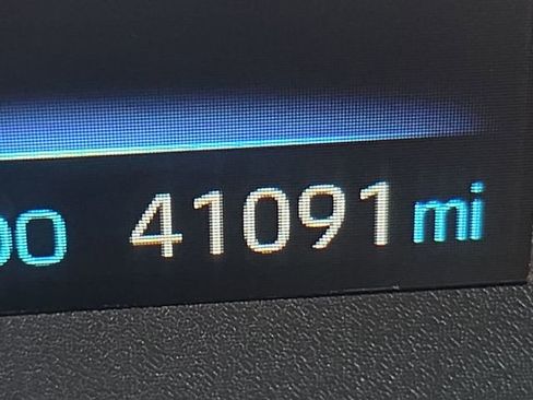 Used 2024 Toyota Corolla LE image 12