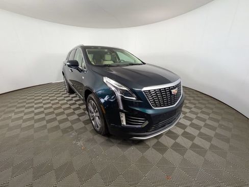 Certified 2024 Cadillac XT5 Premium Luxury AWD/4WD image 30