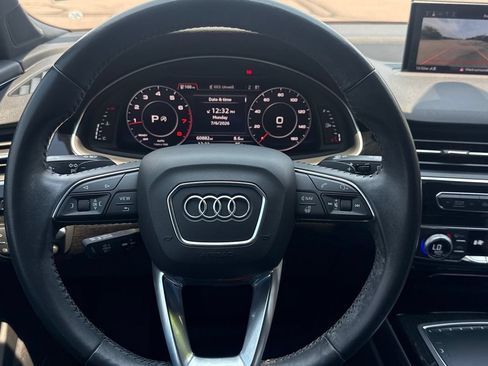 Used 2019 Audi Q7 3.0T Prestige w/ Prestige Package AWD/4WD image 25