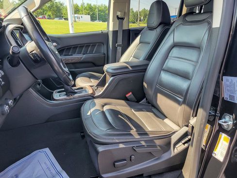 Certified 2022 GMC Canyon Denali w/ Denali Black Edition Package image 8