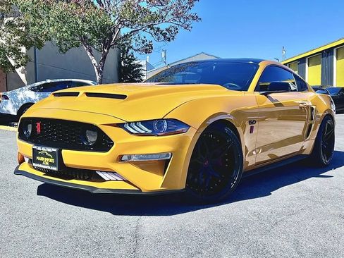Used 2022 Ford Mustang GT w/ Equipment Group 301A RWD image 1