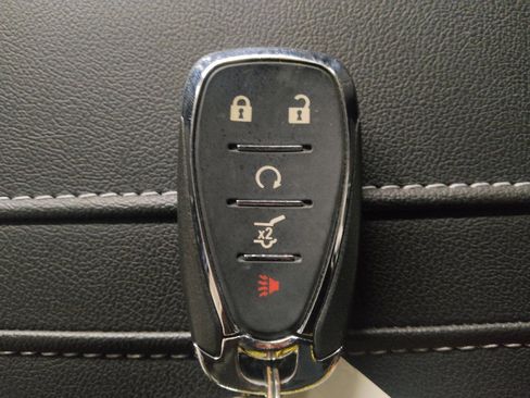 Used 2024 Chevrolet Blazer LT w/ Convenience Package FWD image 32