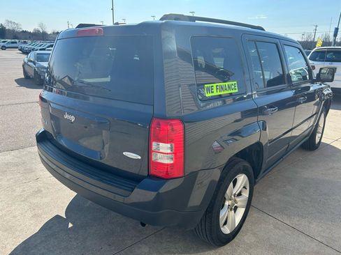 Used 2014 Jeep Patriot Latitude image 5