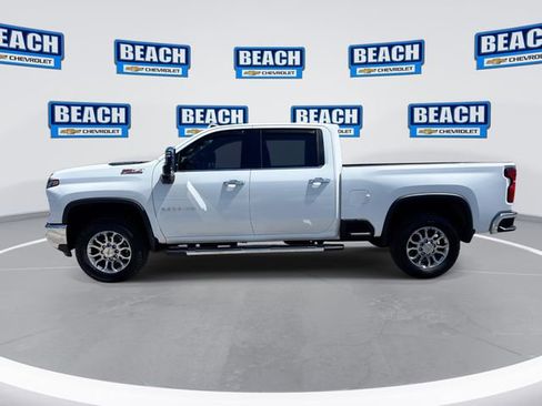 Used 2025 Chevrolet Silverado 2500 LTZ w/ LTZ Convenience Package AWD/4WD image 5