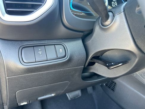 New 2026 Hyundai Venue SE FWD image 17