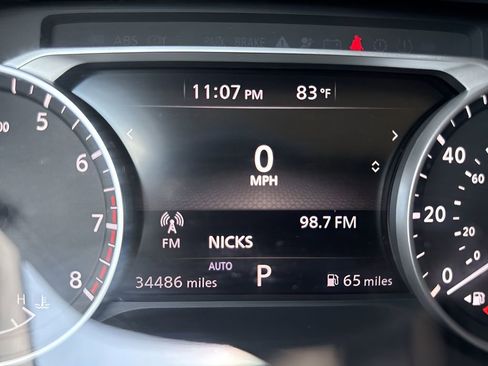 Used 2024 Nissan Pathfinder S image 21