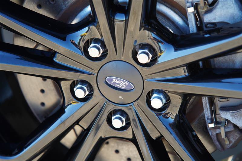 Used 2013 Ford Taurus SHO AWD/4WD image 16