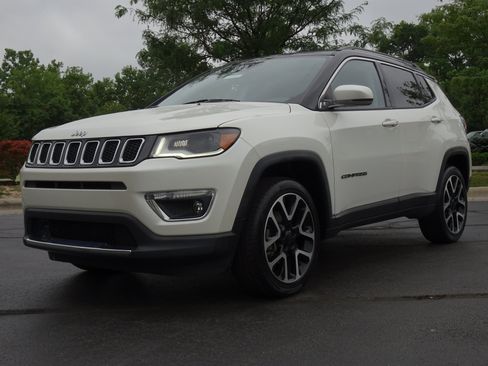 Used 2021 Jeep Compass Limited w/ Sun and Sound Group AWD/4WD image 5