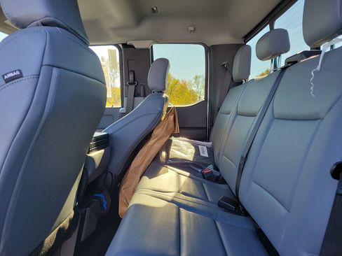 New 2026 Ford F350 XL w/ XL Chrome Package image 15