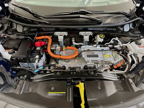 Used 2024 Nissan Ariya AWD image 34