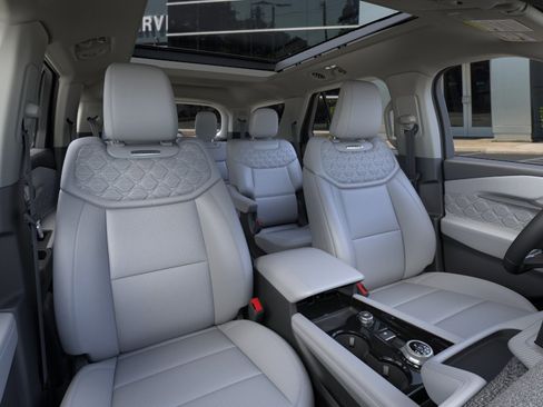 New 2026 Ford Explorer Platinum w/ LUX Leather Package AWD/4WD image 10
