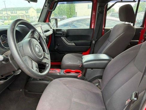 Used 2015 Jeep Wrangler Unlimited Sport AWD/4WD image 6