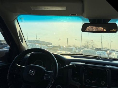 Used 2017 RAM 2500 Tradesman w/ Chrome Appearance Group image 5