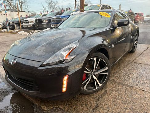 Used 2018 Nissan 370Z Coupe image 1