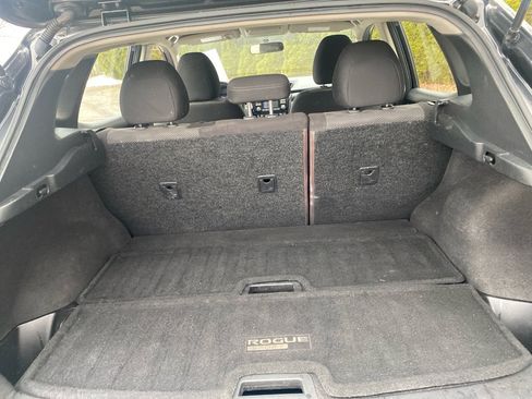 Used 2018 Nissan Rogue Sport SV w/ SV All-Weather Package image 21