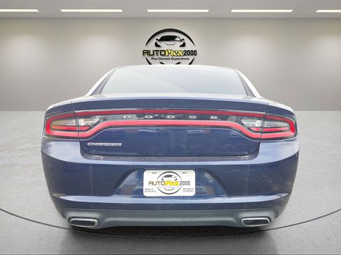 Used 2016 Dodge Charger SE image 6