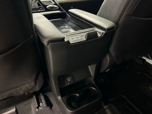 Used 2026 Toyota Sienna XLE Woodland Edition AWD/4WD image 47