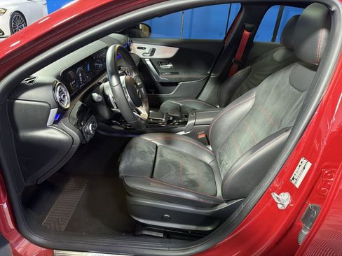 Used 2021 Mercedes-Benz A 35 AMG 4MATIC image 25