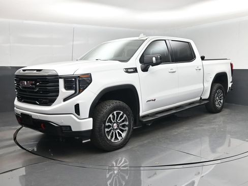 Used 2023 GMC Sierra 1500 AT4 w/ AT4 Preferred Package AWD/4WD image 22