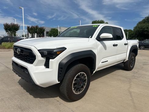 Used 2024 Toyota Tacoma TRD Off-Road image 1