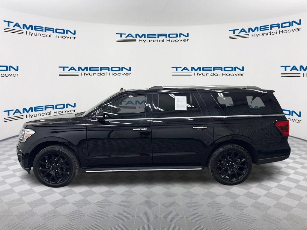 Used 2022 Ford Expedition Max Limited AWD/4WD image 2
