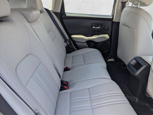 Used 2024 Honda HR-V EX-L image 30