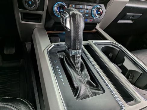 Used 2017 Ford F150 Lariat w/ Equipment Group 502A Luxury image 33