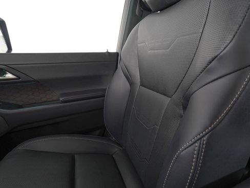 Used 2026 Lexus GX 550 w/ Accessory Package (2T) image 31