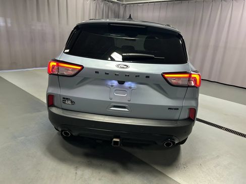 Used 2022 Ford Escape SEL w/ SEL Stealth AWD Package image 6