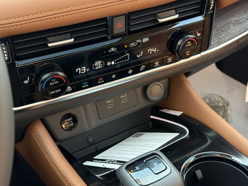 New 2026 Nissan Rogue Platinum image 11