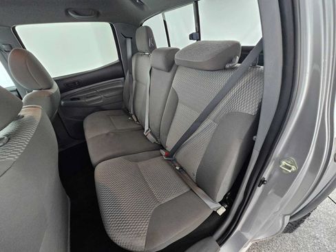 Used 2015 Toyota Tacoma PreRunner w/ Convenience Package RWD image 17