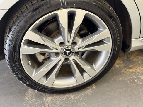 Used 2018 Mercedes-Benz C 300 Sedan image 7