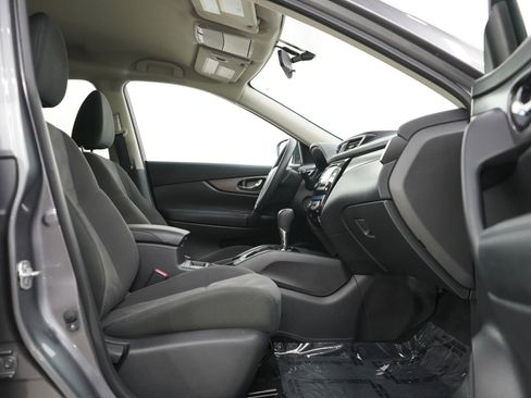 Used 2016 Nissan Rogue SV AWD/4WD image 11