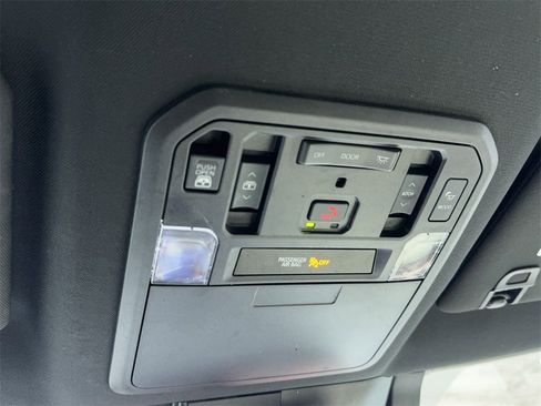 Used 2022 Toyota Tundra 1794 Edition image 32