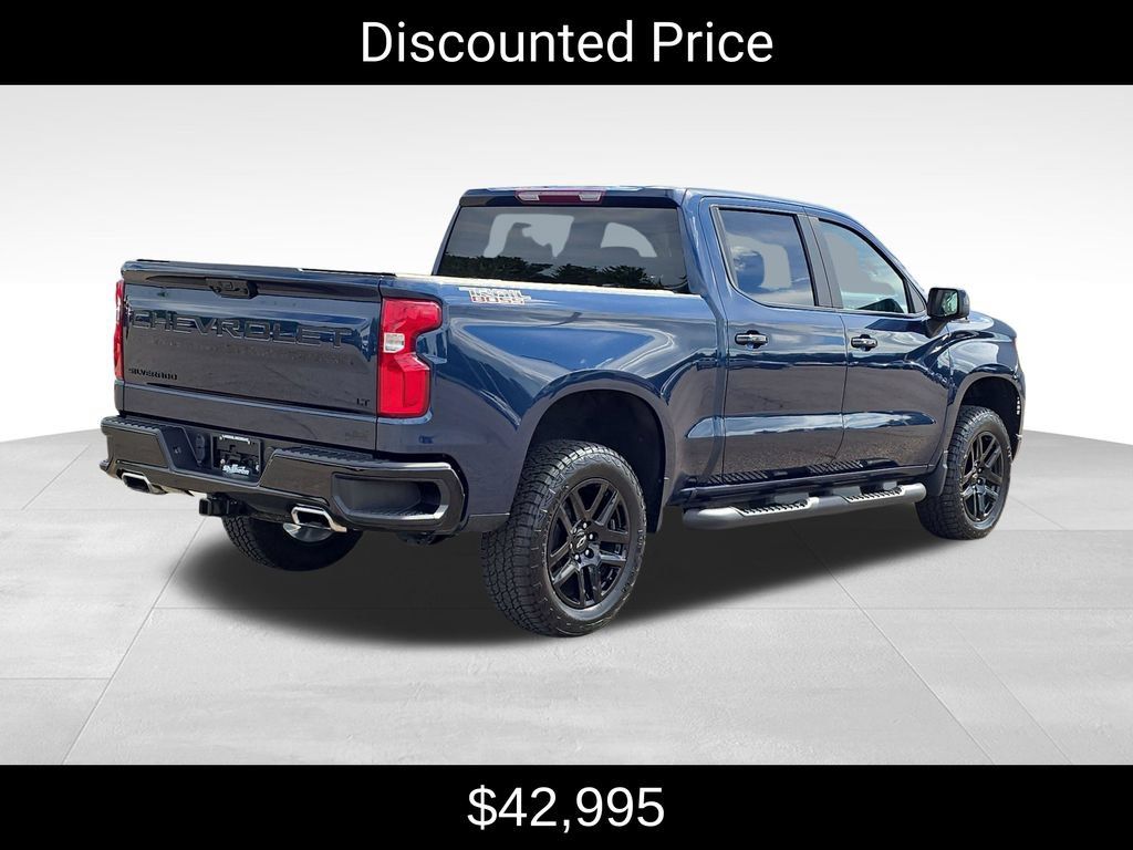 Used 2023 Chevrolet Silverado 1500 LT Trail Boss w/ Protection Package AWD/4WD image 3