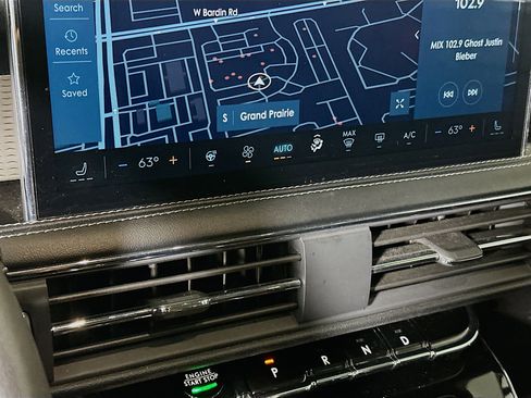 Used 2024 Lincoln Corsair Reserve w/ Equipment Group 201A image 24