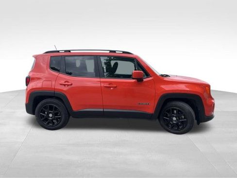 Used 2020 Jeep Renegade Latitude FWD image 8