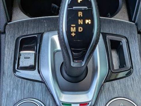 Used 2022 Alfa Romeo Stelvio Sprint image 14