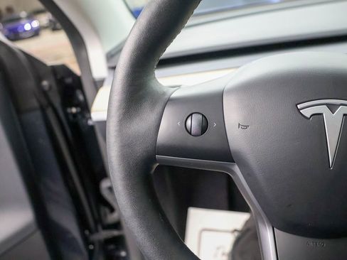 Used 2024 Tesla Model Y Long Range image 10