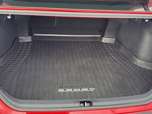 Used 2019 Toyota Camry SE image 26