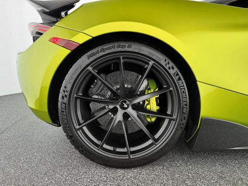 Used 2022 McLaren 720S Performance image 30