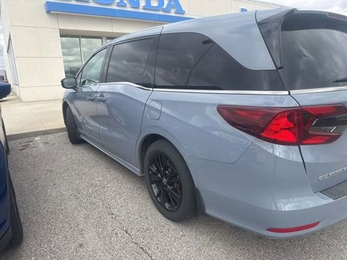 Used 2024 Honda Odyssey Sport image 3
