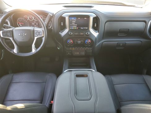 Used 2021 Chevrolet Silverado 1500 LT Trail Boss w/ Convenience Package II image 10