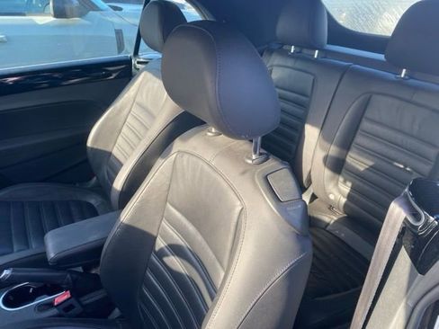 Used 2013 Volkswagen Beetle 2.0T image 13