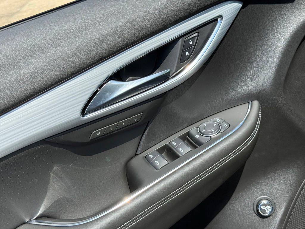 New 2026 Buick Envision Avenir AWD/4WD image 17