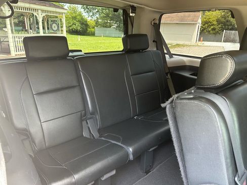Used 2015 Nissan Armada Platinum AWD/4WD image 19